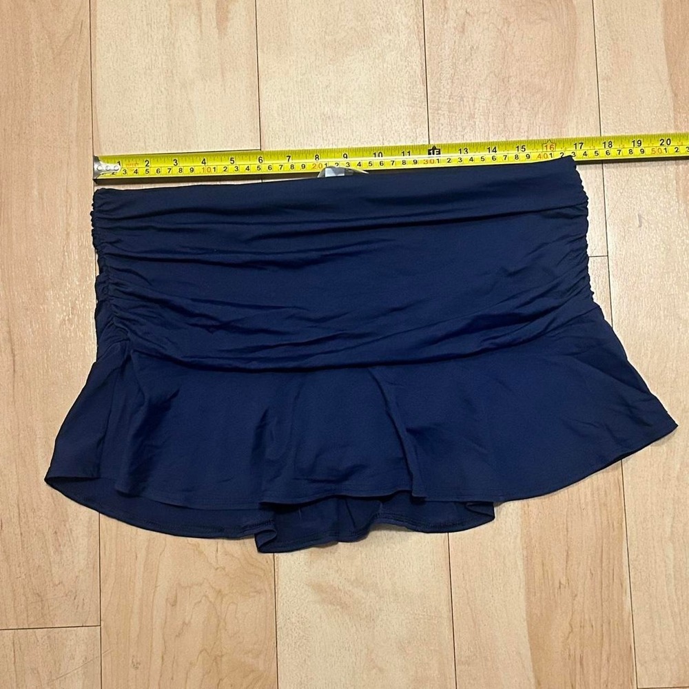 New! Lands End navy blue skort size 14